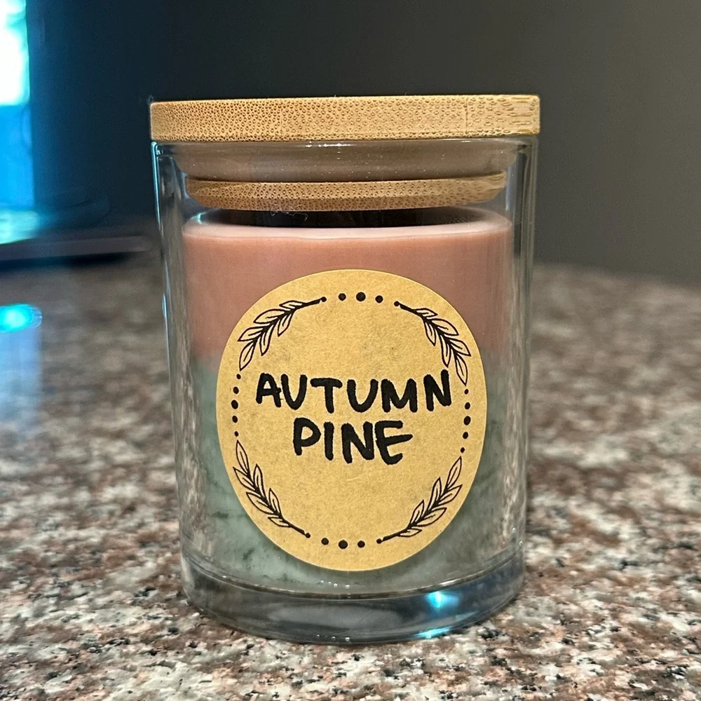 Hand Poured ✨💖  Scented 8oz Candles Marbled Shimmer *Priced For 1* - Picture 3 of 4